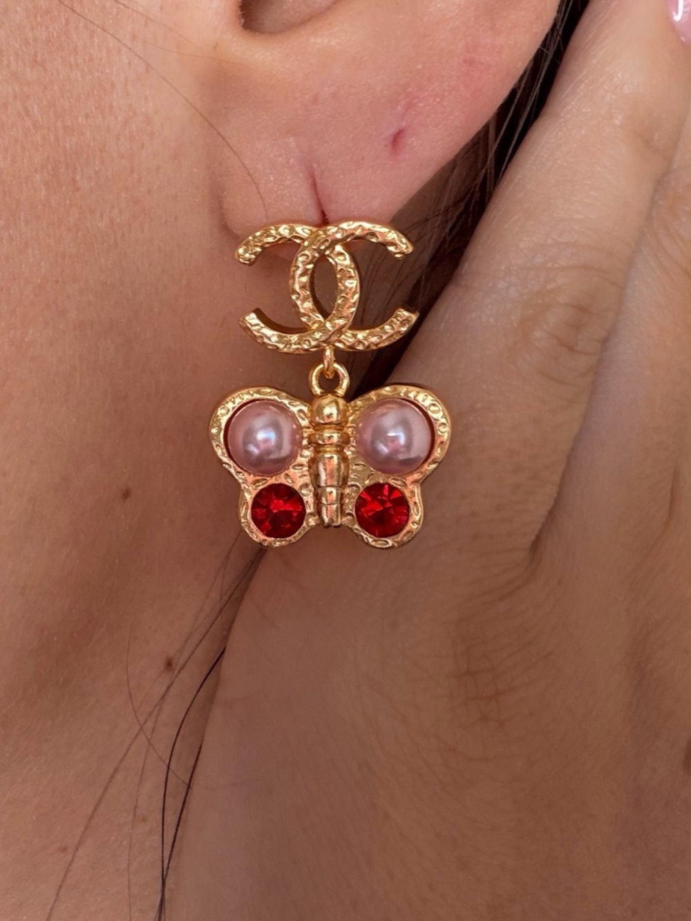 Chanel Gold CC Butterfly Drop Earrings w/ Pearl & Red Crystals - Picture 5 of 10